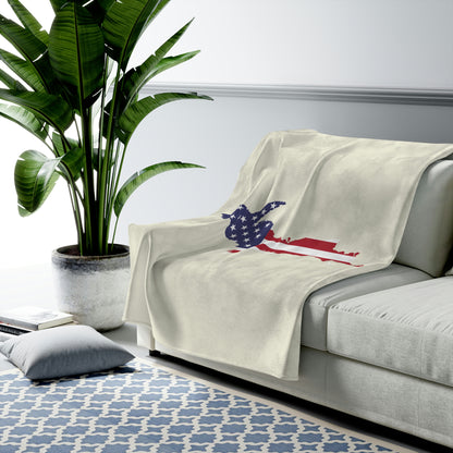 Michigan Upper Peninsula Plush Blanket (w/ UP USA Flag Outline) | Ivory White