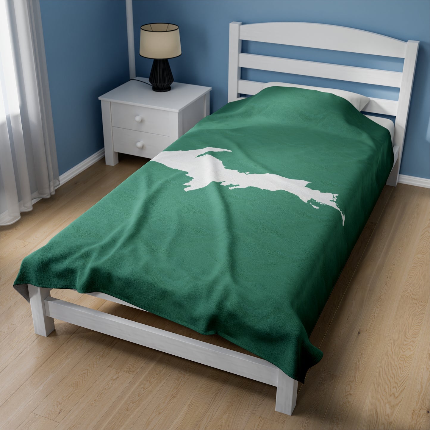 Michigan Upper Peninsula Plush Blanket (w/ UP Outline) | '64 Metallic Mint Green