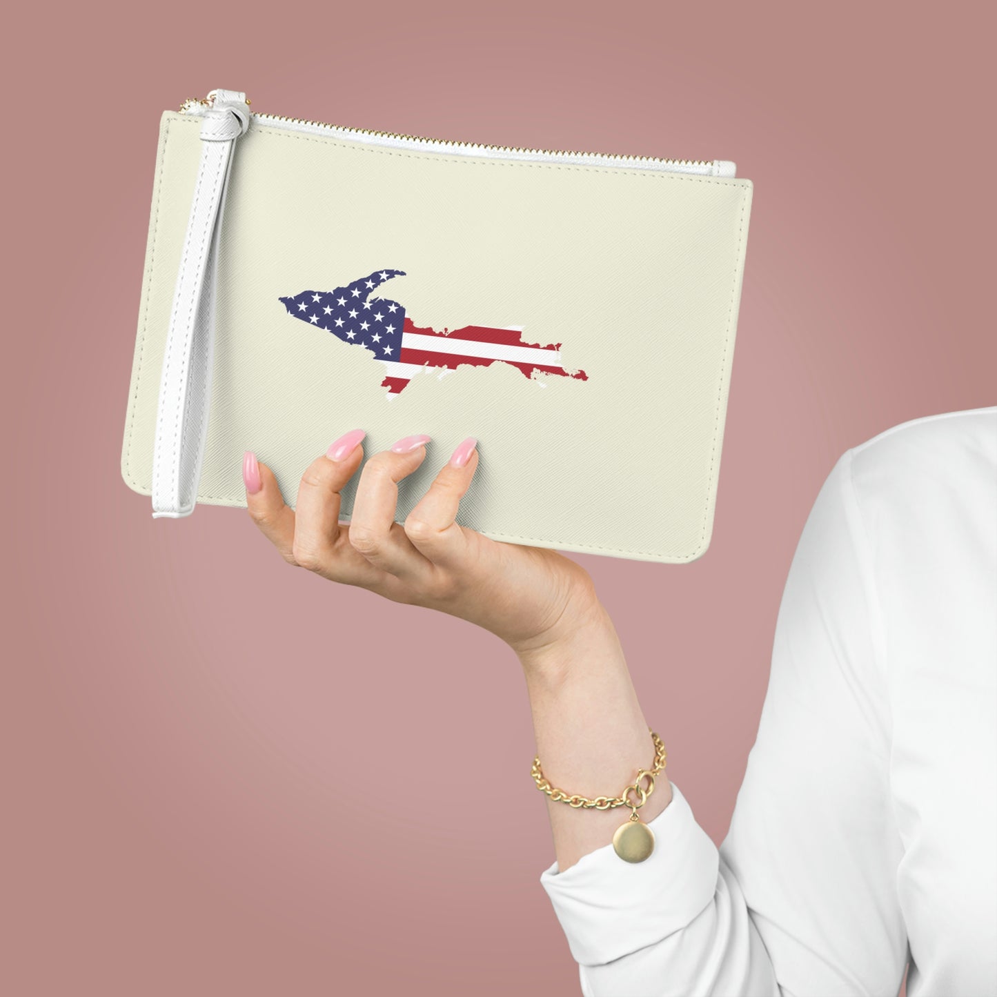 Michigan Upper Peninsula Clutch Bag (Ivory w/UP USA Flag Outline)