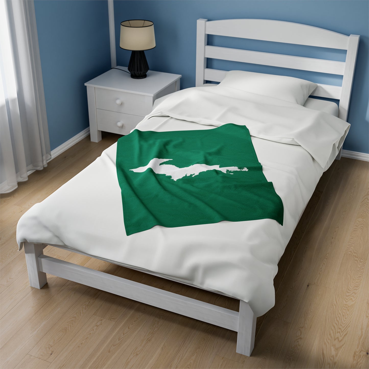 Michigan Upper Peninsula Plush Blanket (w/ UP Outline) | Emerald Green