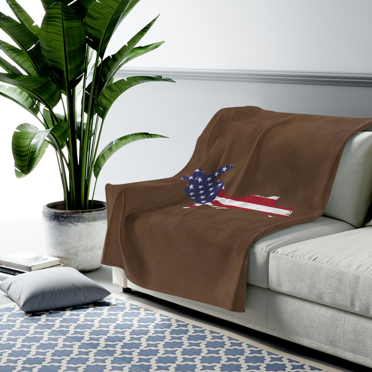 Michigan Upper Peninsula Plush Blanket (w/ UP USA Flag Outline) | Coffee Color