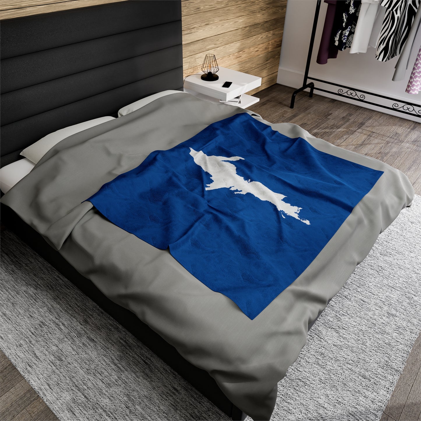 Michigan Upper Peninsula Plush Blanket (w/ UP Outline) | Azure