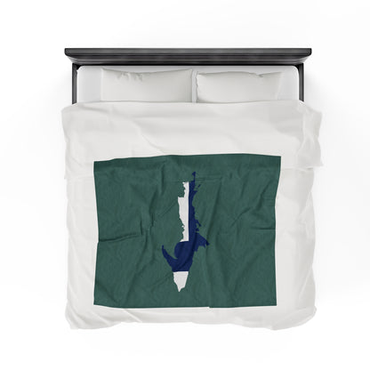 Michigan Upper Peninsula Plush Blanket (w/ UP Finland Flag Outline) | Copper Green