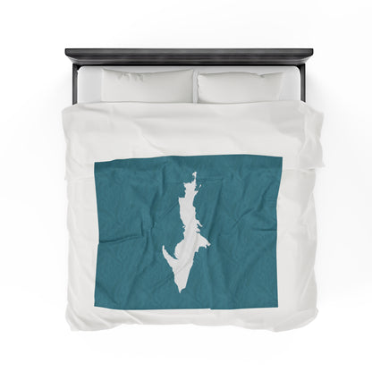 Michigan Upper Peninsula Plush Blanket (w/ UP Outline) | Lake Huron Blue