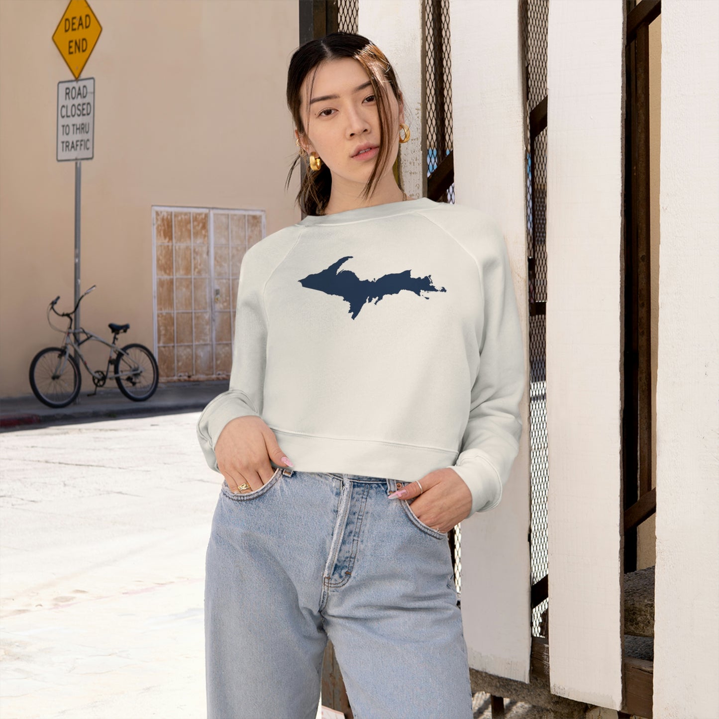 Michigan Upper Peninsula Sweatshirt | Cropped Mid-Length