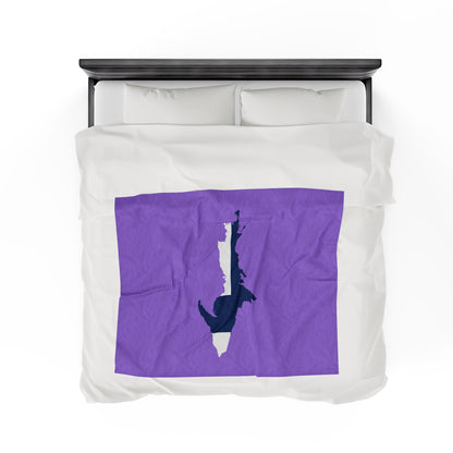 Michigan Upper Peninsula Plush Blanket (w/ UP Finland Flag Outline) | Lavender