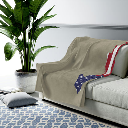 Michigan Upper Peninsula Plush Blanket (w/ UP USA Flag Outline) | Petoskey Stone Beige