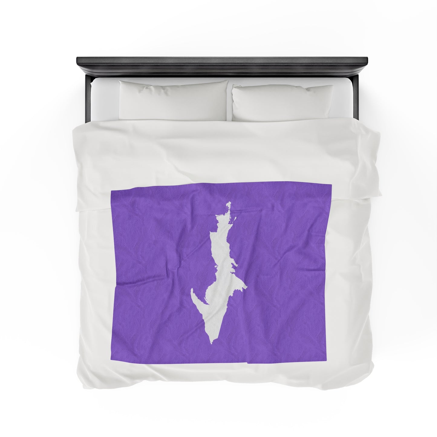 Michigan Upper Peninsula Plush Blanket (w/ UP Outline) | Lavender