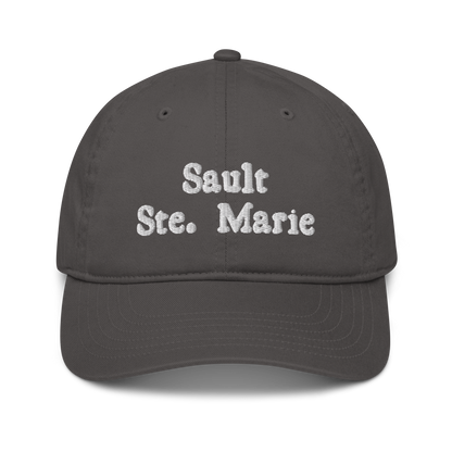 'Sault Ste. Marie' Classic Baseball Cap | White/Navy Embriodery