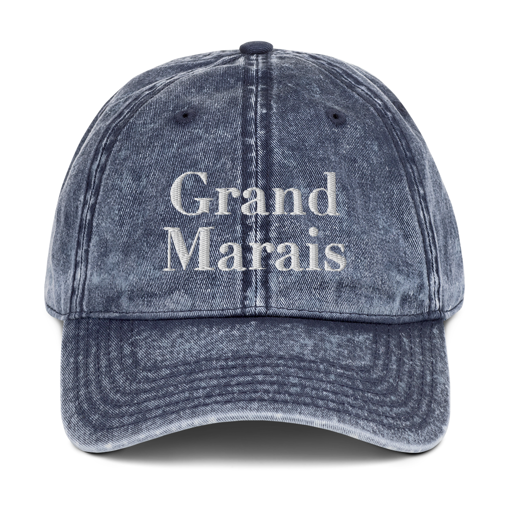 'Grand Marais' Vintage Baseball Cap | White/Black Embroidery