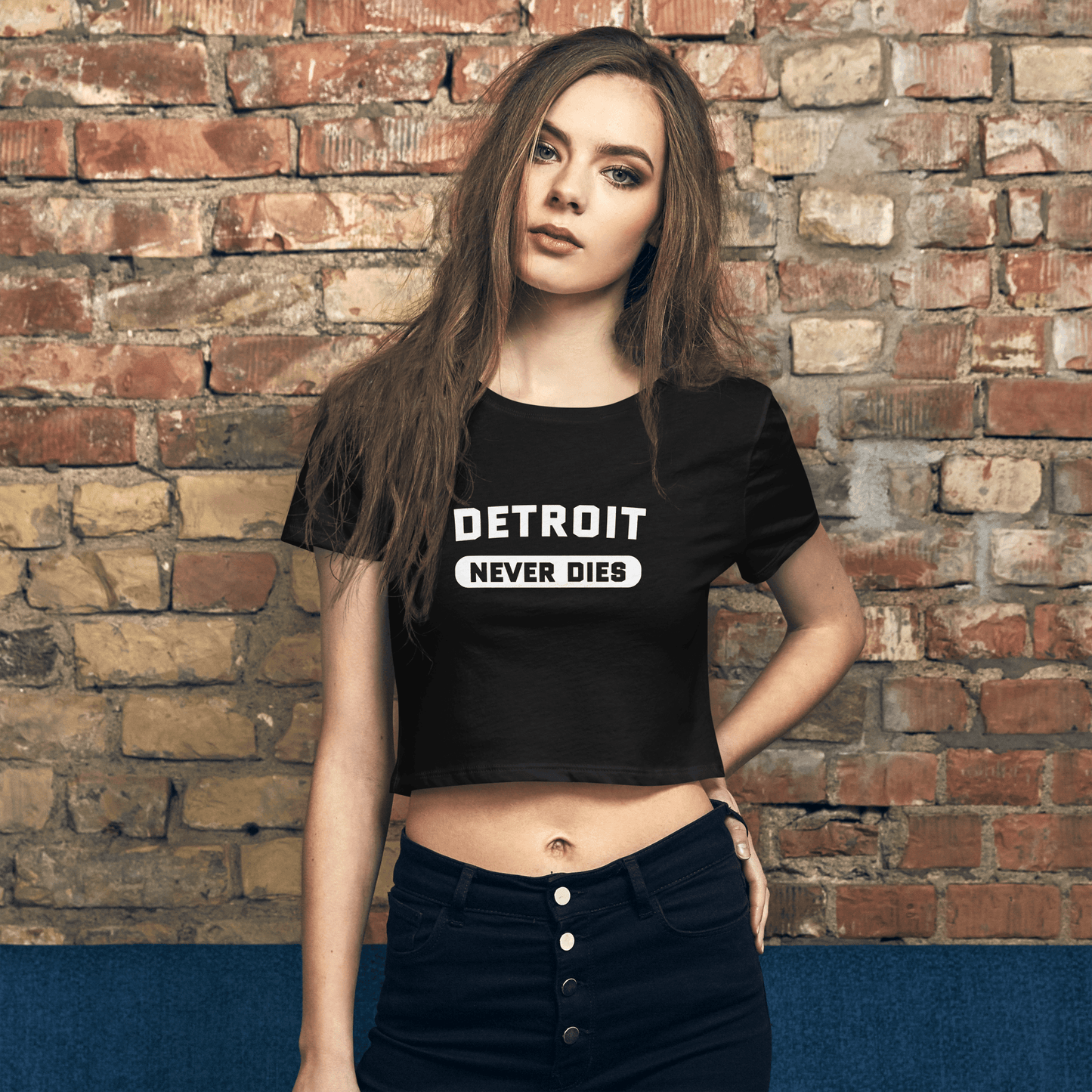 'Detroit Never Dies' T-Shirt | Women's Crop Top - Circumspice Michigan